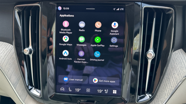 Volvo XC60 2.0 B5P Plus Dark 5dr AWD Geartronic Petrol Estate